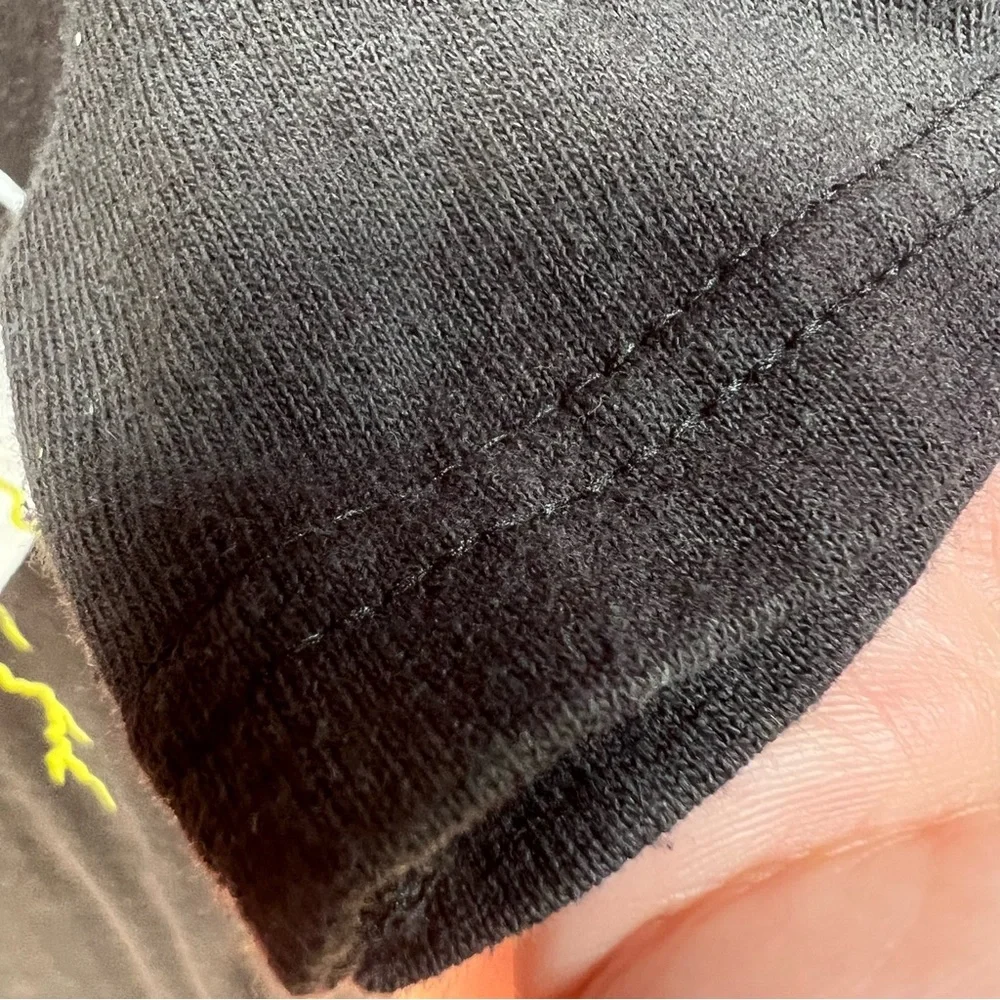 The Flash Black Graphic Tee - Picture 4 of 9